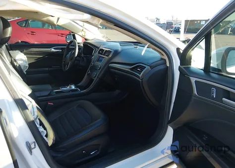 2017 Ford Fusion Hybrid Se z USA, uszkodzony, nr VIN 3FA6P0LU7HR285396